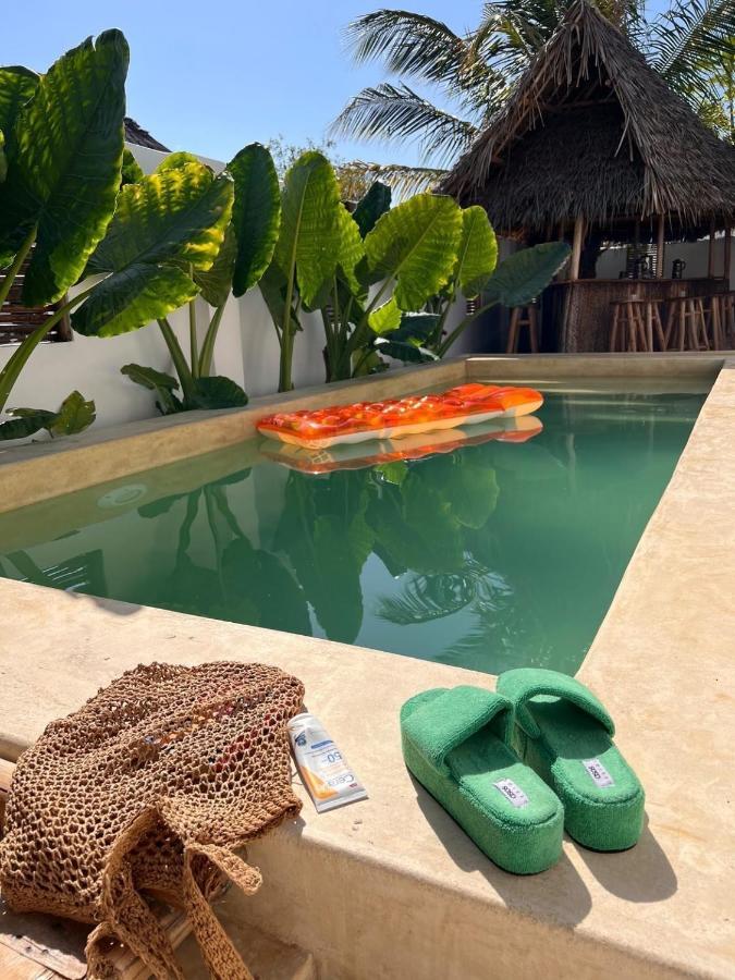 Mlango Paje Villa Exteriör bild